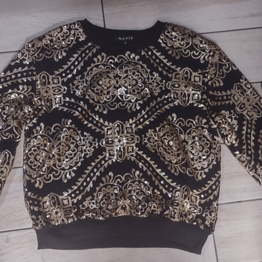 Size m navie sweater